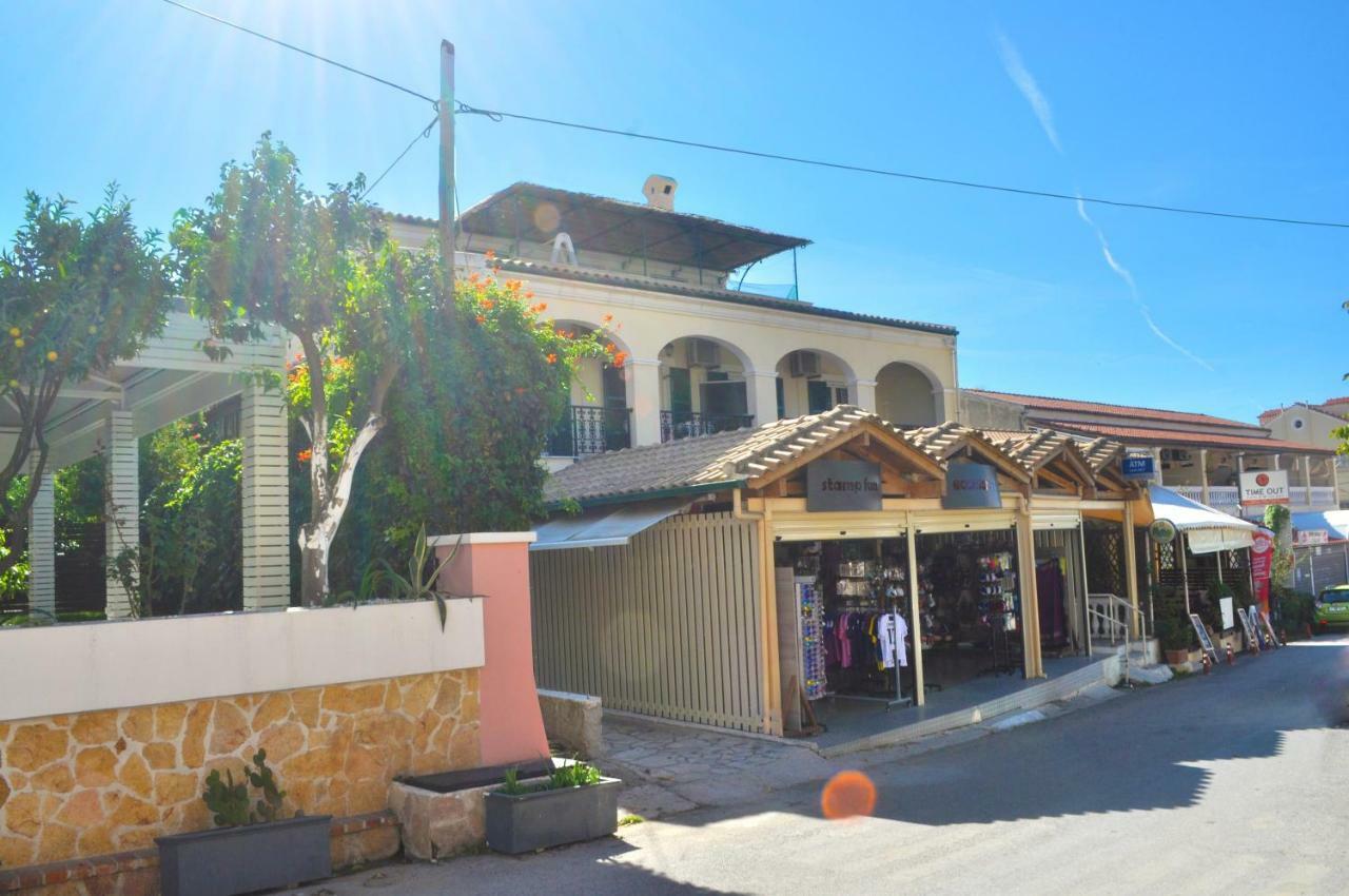 Holiday Studio Apartments Yannis On The Beach Of Agios Gordios In Corfu Exterior photo